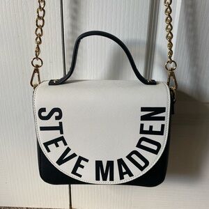 Steve Madden Black and White Crossbody Bag with Gold Chain